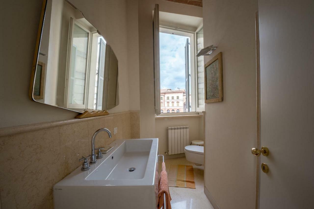 Appartement La Residenza In Piazza Grande à Foligno Extérieur photo
